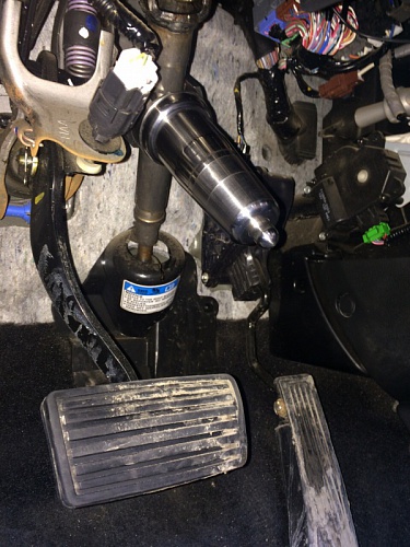 Блокиратор рулевого вала Заслон установленный на автомобиле Honda Civic
