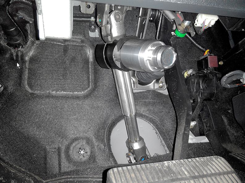 Блокиратор рулевого вала Перехват-Универсал установленный на автомобиле Changan CS35