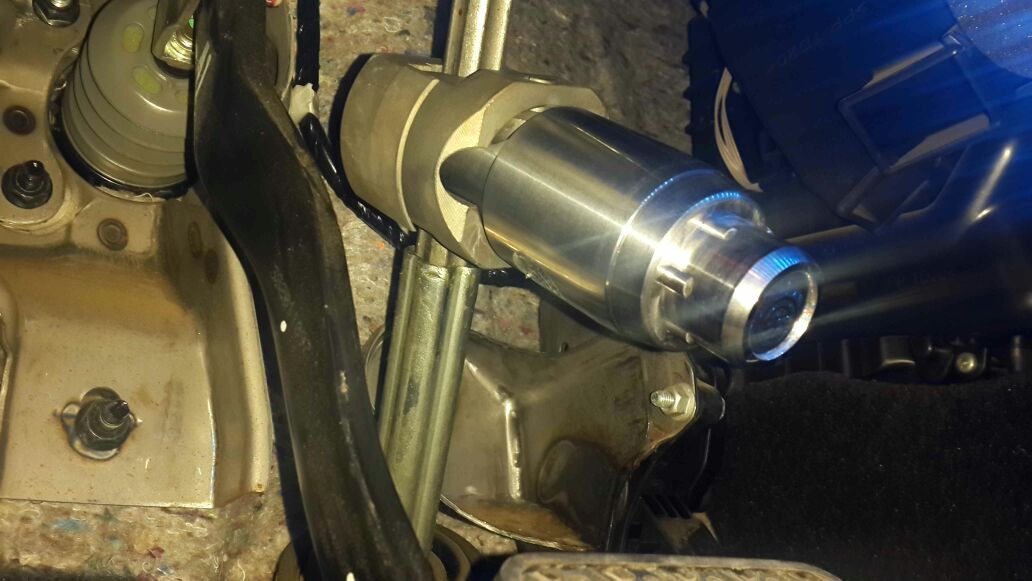 Блокиратор рулевого вала Перехват-Универсал установленный на автомобиле Infiniti QX60 2014-